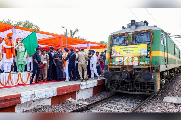 800 pilgrims travel to Hazur Sahib as Haryana launches special train