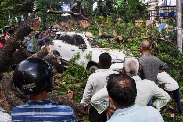 Heavy Rain and Lightning Leave 89 Dead in Uttar Pradesh