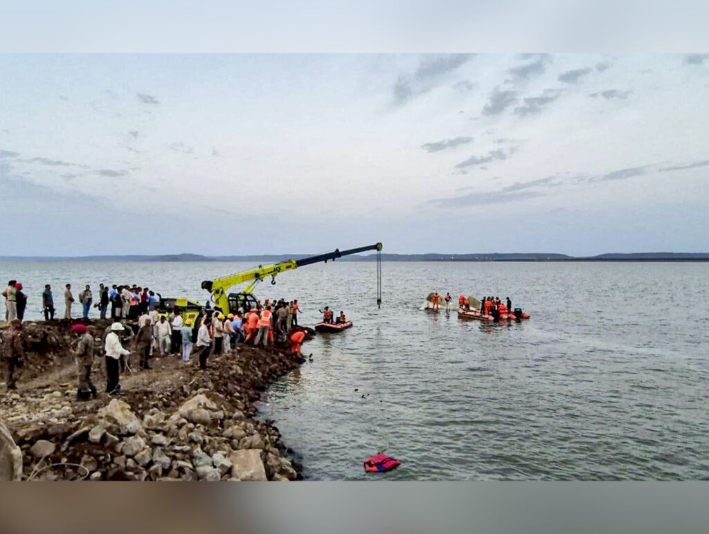 Search Intensifies After Deadly Jabalpur Boat Mishap