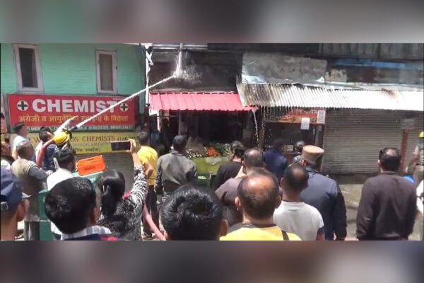 Fire breaks out in chhota shimla shop
