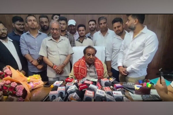 Shyam Lal Bansal Takes Charge, Vows Ward-Level Committees for Better Governance