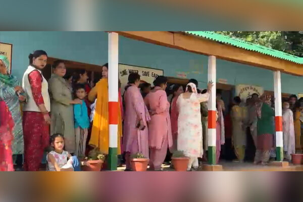 Long Queues Seen at Polling Booths During First Phase of Kullu Panchayat Elections