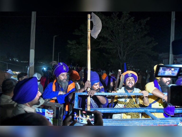 Nihang Sikhs return to Himachal after talks end border standoff in Uttarakhand