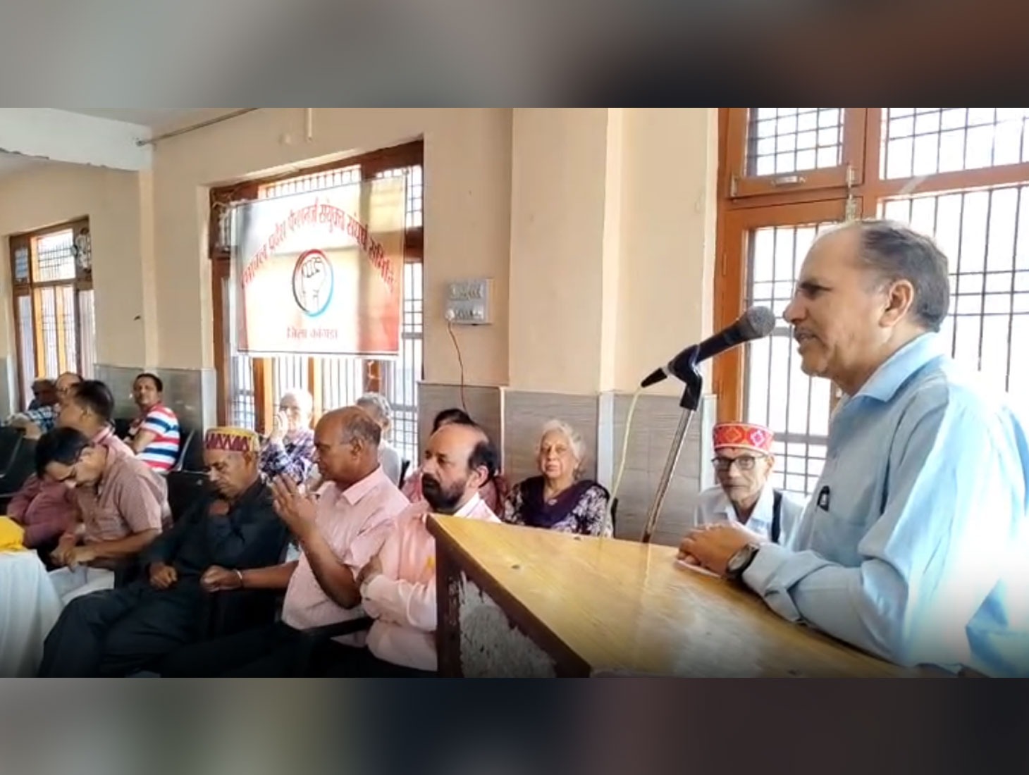 Over 250 Pensioners Attend Dharamshala Meeting, Issue Protest Warning