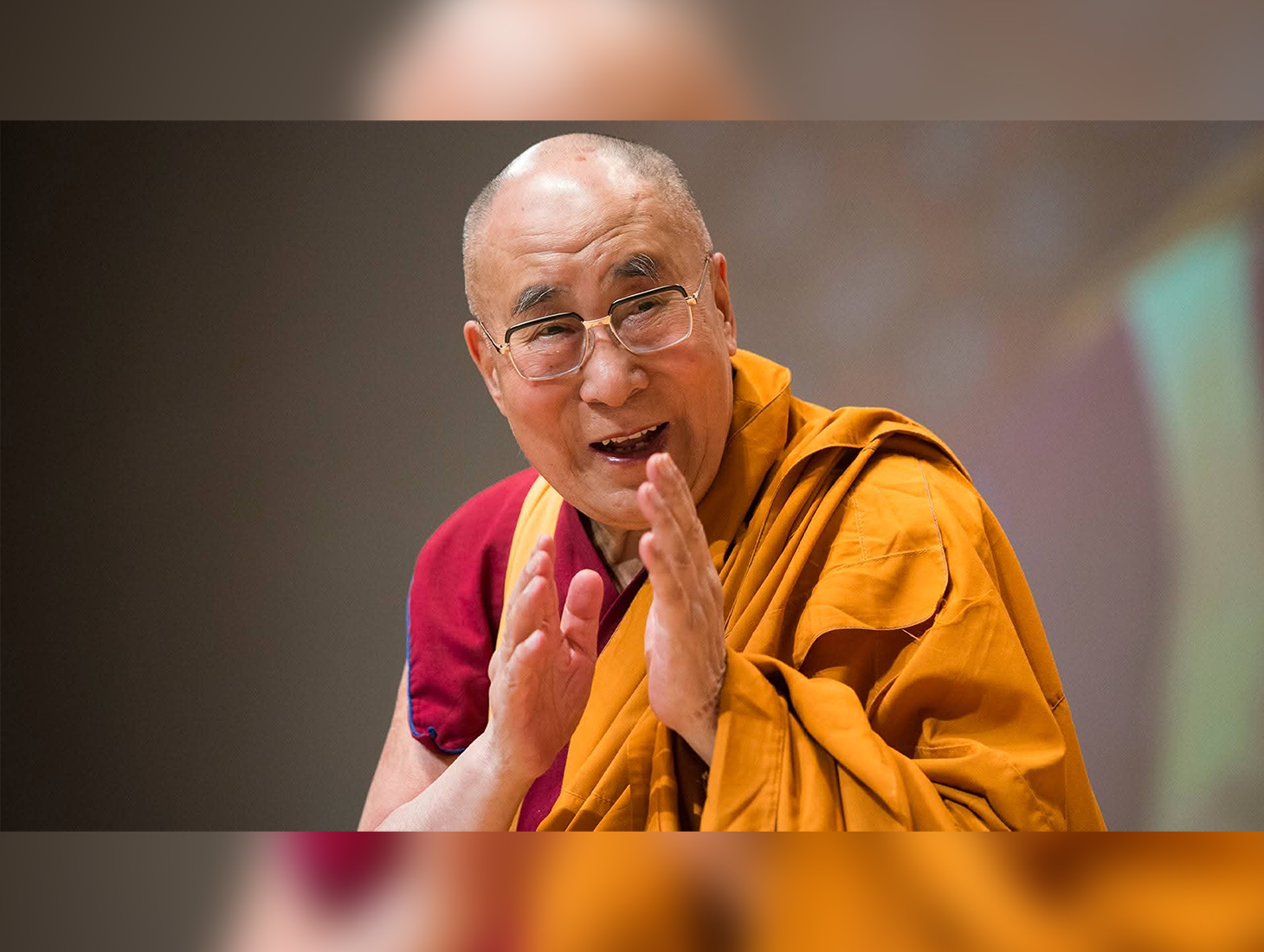 Dalai Lama Travels to Delhi for Specialized Knee Treatment