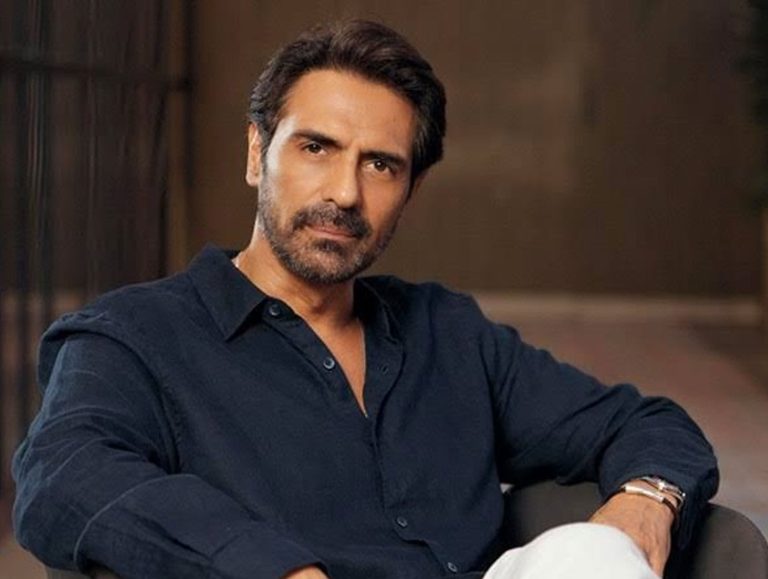Arjun Rampal shares glimpses of DJ performance in Mauritius, stuns fans with drone show
