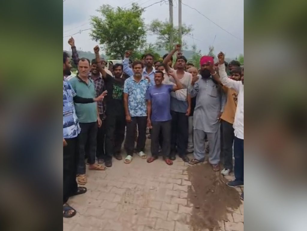 Pinjore-Kalka Civic Workers Raise Safety, Wage Delay Concerns at Demonstration
