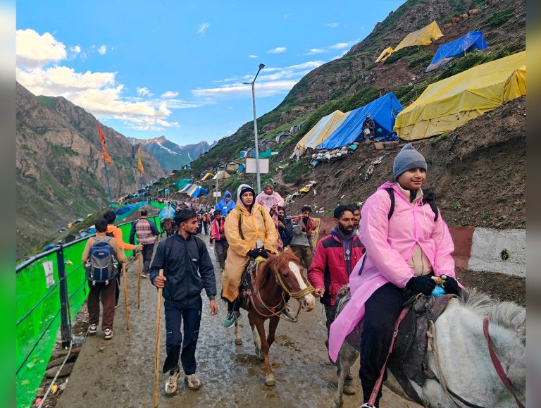 Record Amarnath Yatra convoy departs Jammu with 8,815 devotees