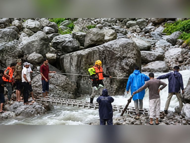 Seven tourists rescued from Neugal Khad amid rising monsoon waters