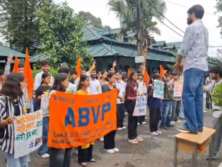 ABVP protests against fee hike in three Himachal universities, seeks rollback