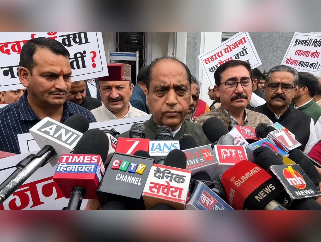 Political face off continues outside Himachal Assembly