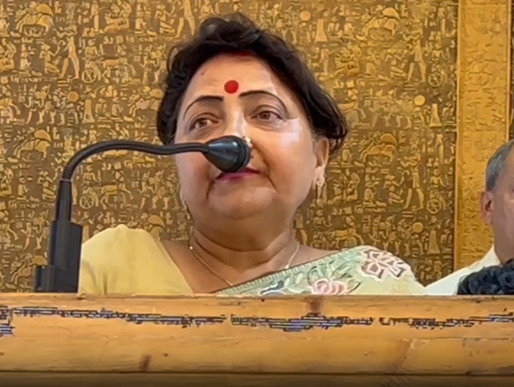 Sarveen Chaudhary targets congress government