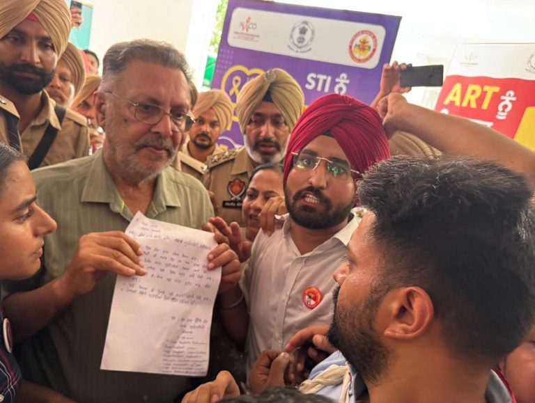 Punjab Health Minister faces student protest during Punjabi University visit