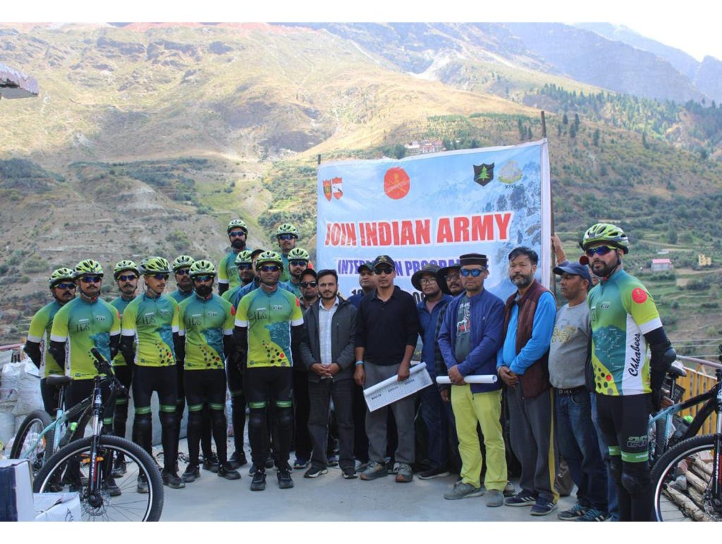 Army team reaches Keylong on 1,200-km cycling expedition