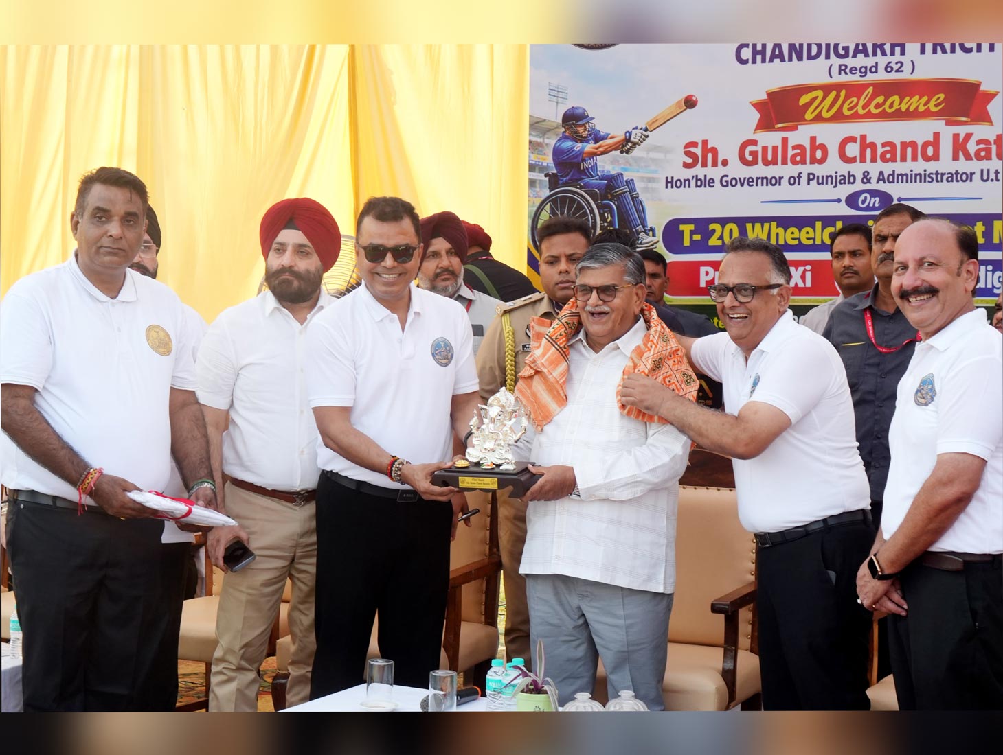 Governor-encourages-wheelchair-cricketers-at-Chandigarh-Punjab-match