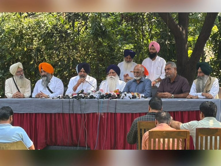 Former ED deputy director joins Waris Punjab De in Chandigarh