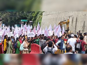 Women protest proposed shift of KNH gynaecology services to IGMC