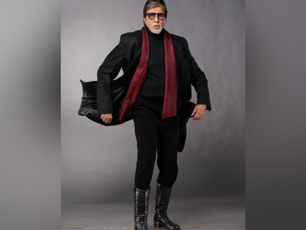 Amitabh Bachchan suffers knee injury after slip during shoot