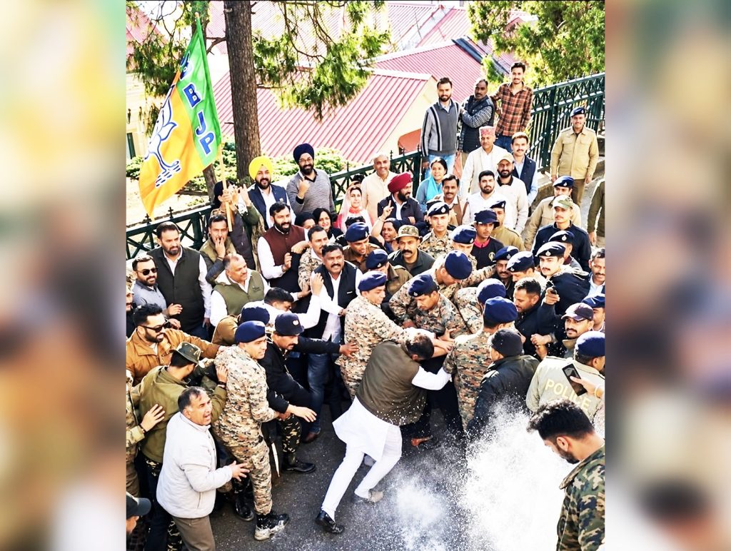 BJP protests Kharge’s remarks in Shimla, clashes with Police