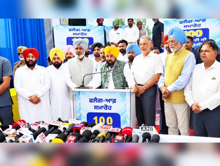CM Mann flags off 100 minibuses in Patiala