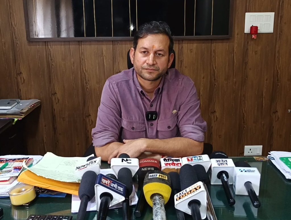 Daramshala Forest Department warns against wildlife hunting