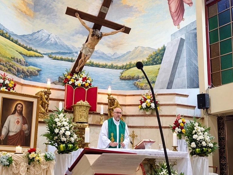 Ecuador priest dies after crucifix falls on him during livestreamed Mass