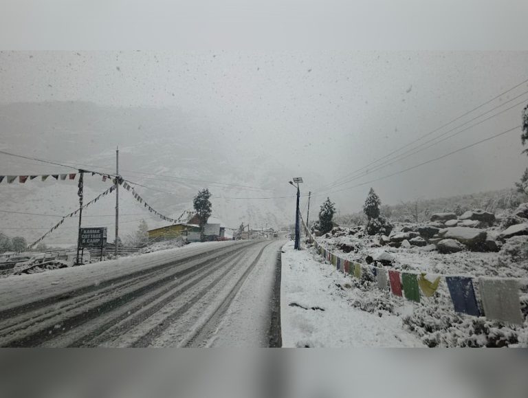 Snowfall Closes Three Mountain Passes in Lahaul-Spiti