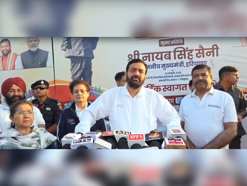 Haryana CM flags off run for Unity On Sardar Patel Jayanti
