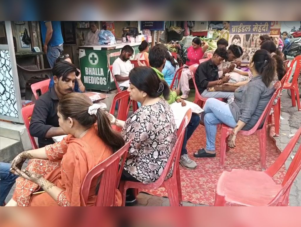 Karwa Chauth brings festive cheer to Amritsar markets