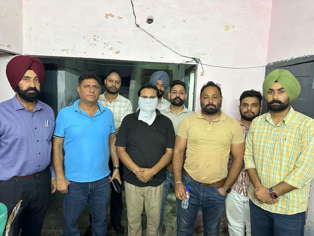Punjab Vigilance Bureau arrests SHO for accepting Rs 1 Lakh Bribe