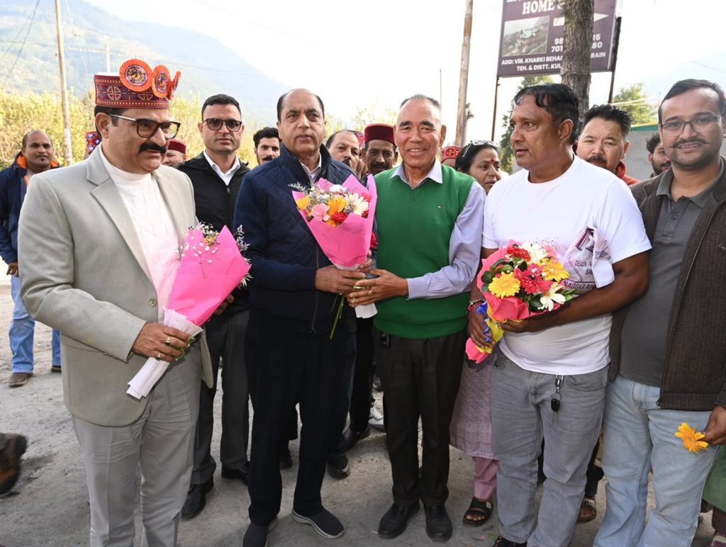 Setback for Cong as ex-panchayat pradhan joins BJP in Manali