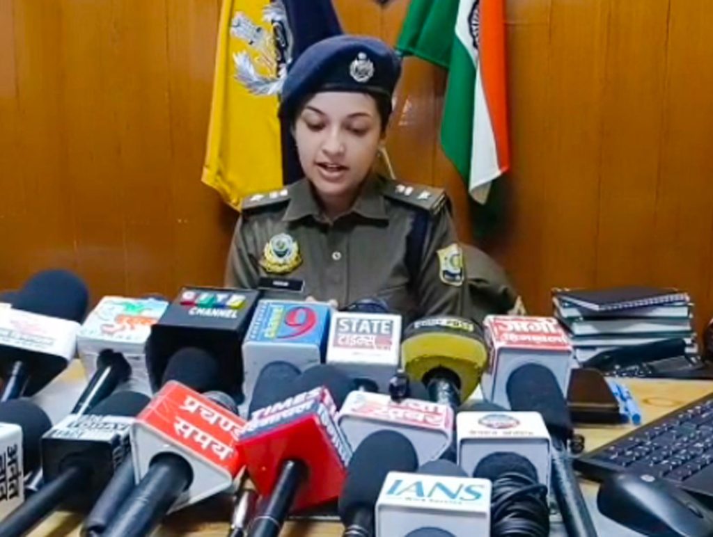 Illegal structures worth Rs 15 lakh found on government land